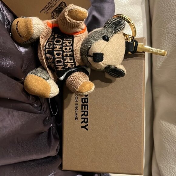 NWT Burberry London Bear Keychain - Picture 1 of 4